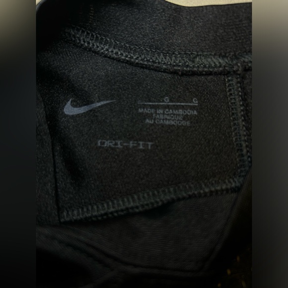 NIKE Football Jersey Boy's L Meshed ‎ Solid Black White Swoosh - Picture 4 of 7